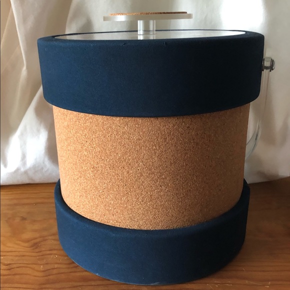 Vintage Morgan Designs Bucket Brigade - Picture 2 of 7